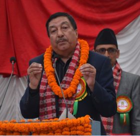 गर्भवती महिलाको नियमित जाँच गराउन स्वास्थ्यकर्मीलाइ घर घरमा पुर्याउछु : मेयर सन्तोष चालिसे