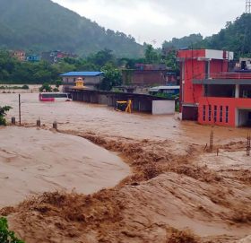 देशभर भारी बर्षा : कहाँ–कहाँ छ बाढी, पहिरो र डुबानको खतरा ?