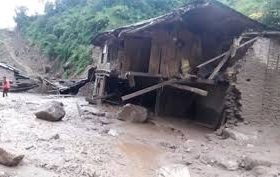 बागलुङको बाढीमा २४ जना अझै बेपत्ता