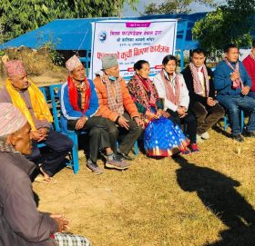 मिलन फाउण्डेशन नेपालद्वारा मन्दिरलाई कुर्सी