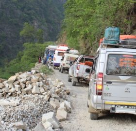 गएको आर्थिक वर्षमा कर्णाली राजमार्गमा १२ वटा पक्की पुल निर्माण सम्पन्न