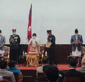 ७६ (५) अनुसार नै देउवाले लिए प्रधानमन्त्रीको शपथ