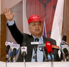 हिंसा बढाउन नेताहरु नै उद्धत: बिरोधीहरुलाई तह लगाउन एमाले महासचिब पोखरेलको निर्देशन