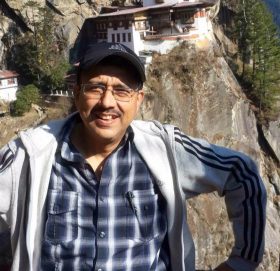 ओलीको प्रेस सल्लाहकार भएका बरिष्ठ पत्रकार अर्यालले भने ओलीलाई साईजमा ल्याउनुहोस्