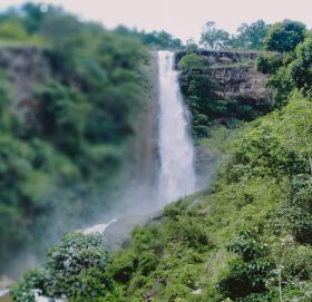 खहरे झरना 