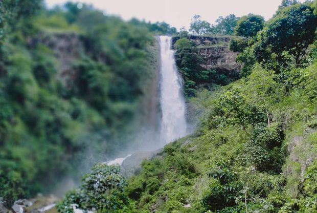 खहरे झरना 