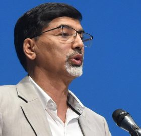 सरकारको पहिलो प्राथमिकता सबैलाई खोप : अर्थमन्त्री (पूर्णपाठ सहित )