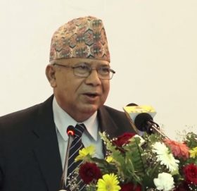 गणतन्त्र ल्याउने सहमति ज्ञानेन्द्र, गिरिजा र मैले गरेका हौँः माधव नेपाल