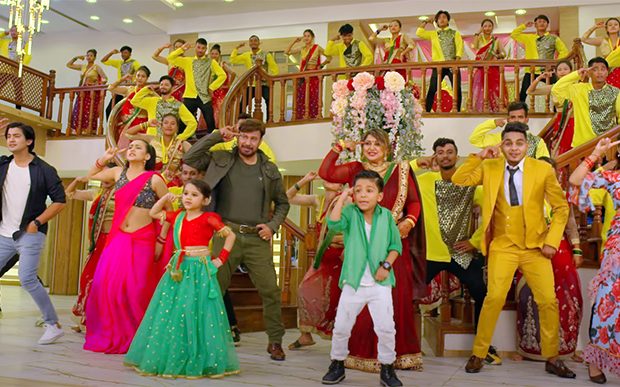 संम्झिनी पानी छम्किनीको भ्यूजः ‘४ घन्टामा २० हजार, २ दिनमा ३५ लाख’