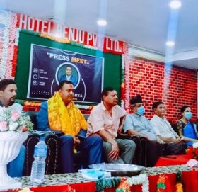 आचार्यद्वारा गृहजिल्लाबाटै एनआएनएको अध्यक्षमा उम्मेदवारी घोषणा