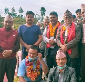 गण्डकी प्रदेशका मन्त्री आचार्यद्धारा ठूलीपोखरी खानेपानी आयोजनाको अनुगमन