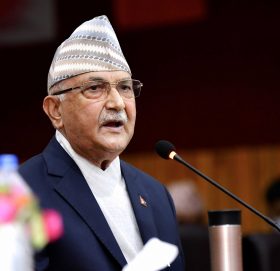 एक्लिएका ओली, दम्भ मन पराएनन् कार्यकर्ताले