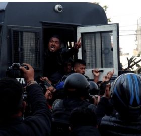 एमसीसीको विरोधमा उत्रिएका अनेरास्ववियूका ४२ नेताकार्यकर्ता पक्राउ