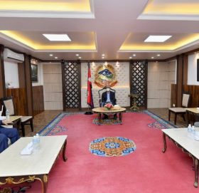 बालुवाटारमा देउवाले ओलीलाई थर्काउँदै भने-नैतिकताको ख्याल गर्नुहोस्