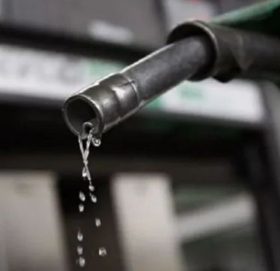 पेट्रोलको मूल्य २० र डिजेल–मट्टीतेलको २९ रूपैयाँ घट्यो