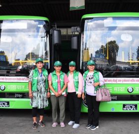 आजदेखि साझाको विद्युतीय बस सञ्चालनमा, महिला चालक र सहचालक