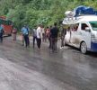बसले माईक्रोलाई ठक्कर दिँदा ७ घाईते