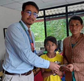 प्रवासमा श्रम गरि सामाजिक सेवामा कोरियाका नेपाली, कन्सर्ट गरि बचाएको पैसाले दुर्गमका विद्यार्थीलाई छात्रवृत्ती