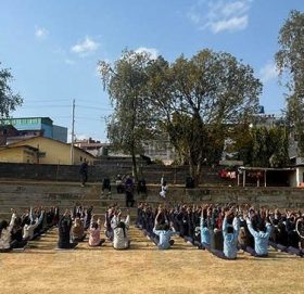 कुश्माको शिवालय माध्यमिक विद्यालयका विद्यार्थीहरूलाई योग प्रशिक्षण
