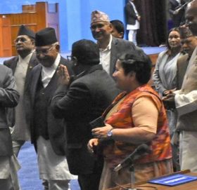 प्रधानमन्त्री प्रचण्डले पाए विश्वासको मत