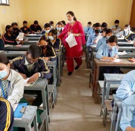 पर्वतबाट दुई हजार बढी विद्यार्थी एसइईमा सहभागी हुँदै