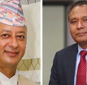 कुलमानलाई ‘गलत’ देखाउन खोज्दा आफैँ ‘नङ्गिए’ ऊर्जामन्त्री