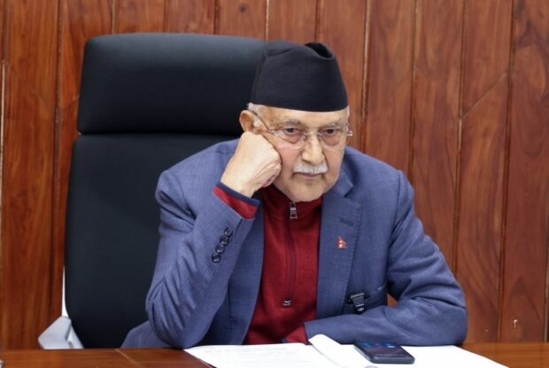 किन चाउरिए ओली ?  -आफ्नै दम्भले