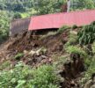 पर्वतको ठानामौला खाल्टेमा पहिरोले आठ घर गोठ भत्किए, १० घर उच्च जोखिममा