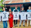 अमेरिका निवासी पत्रकार बैकुण्ठ गिरीद्वारा खेलाडीहरुलाई जर्सी सहयोग