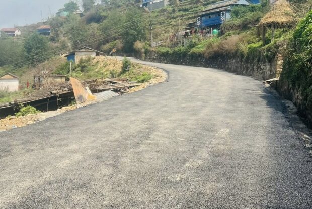 कुश्मा–१३ को उदाहरणीय पहल: वडागत बजेटबाट सडक कालोपत्रे